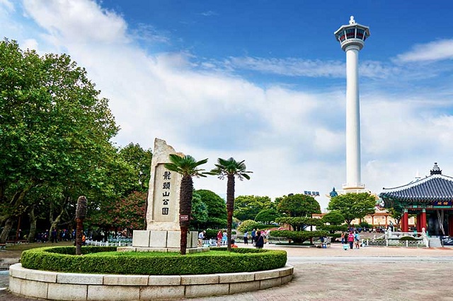 Khám phá vẻ đẹp của công viên Yongdusan ở Busan, Hàn Quốc
